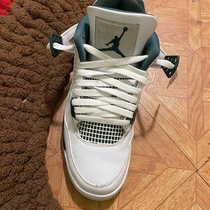 Air Jordan 4 retro oxidized green’ slightly worn